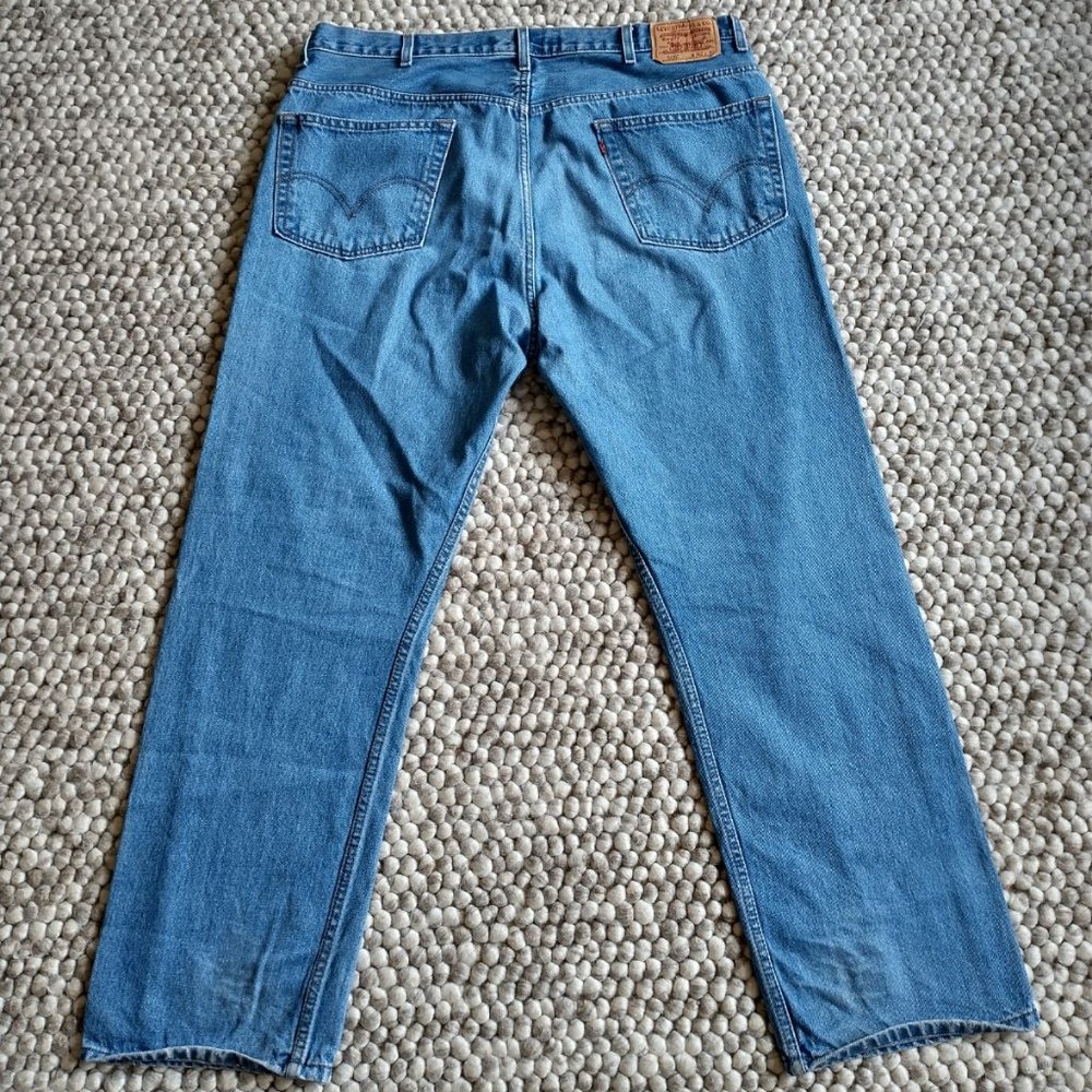 Levi’s Men’s 505 Regular Fit Denim Blue Jeans Waist 42 Length 32